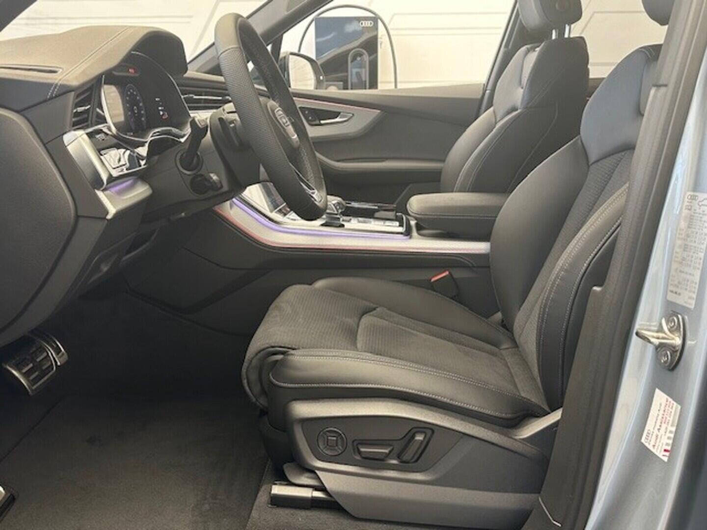 O631001168_18.webp_Q7 SUV S line TDI quattro 210 kW