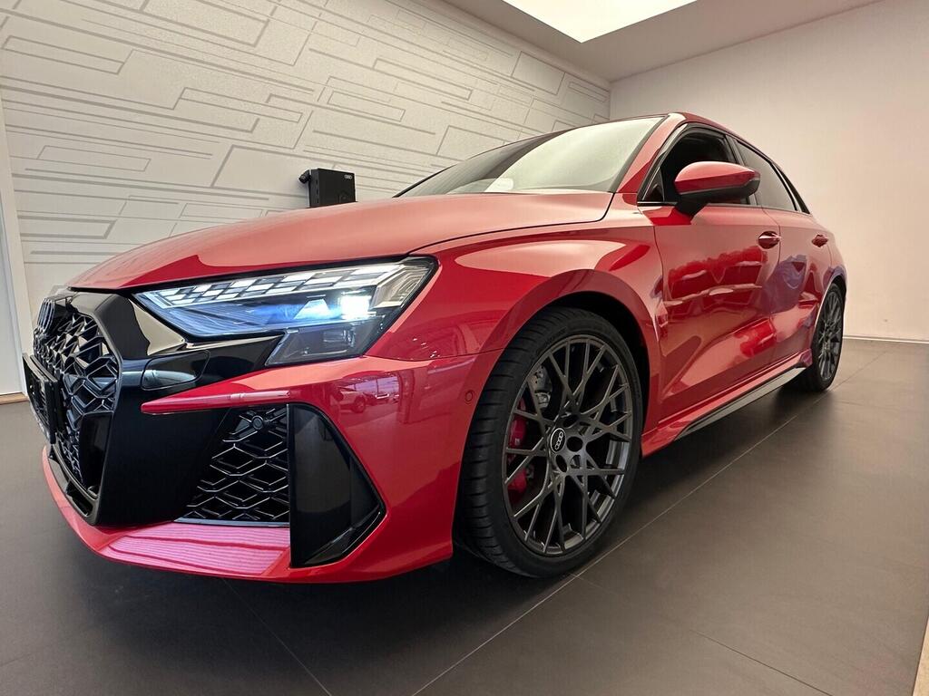 O631001174_13.webp_RS 3 Sportback  2,5 TFSI 294 kW