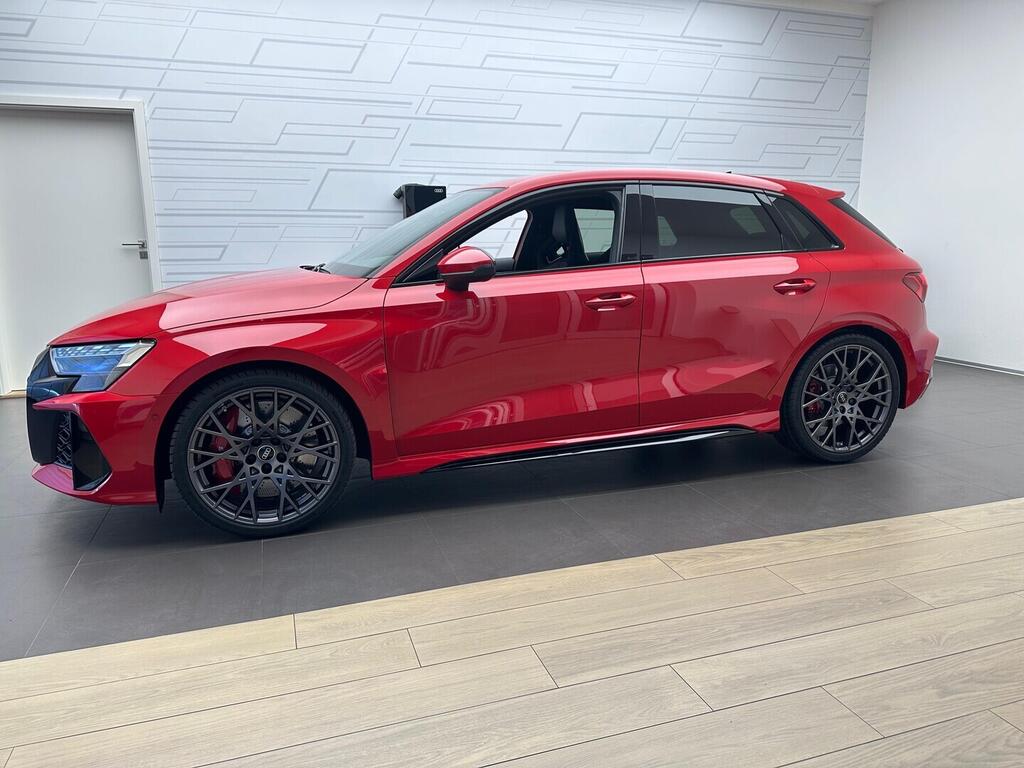 O631001174_16.webp_RS 3 Sportback  2,5 TFSI 294 kW