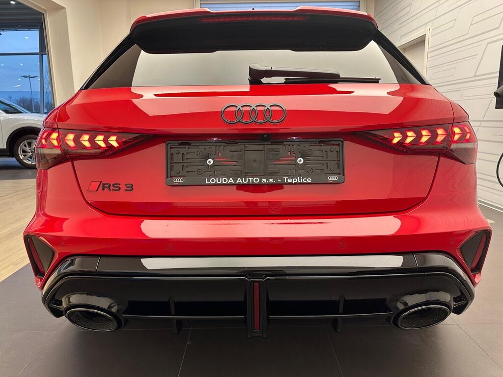 O631001174_20.webp_RS 3 Sportback  2,5 TFSI 294 kW