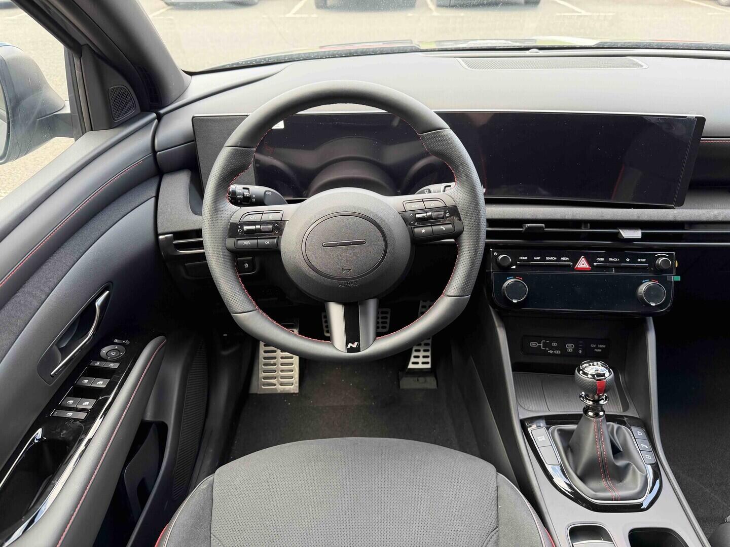 O641004113_14.webp_TUCSON NX4 N Line Style 1,6 T-GDI 118 kW