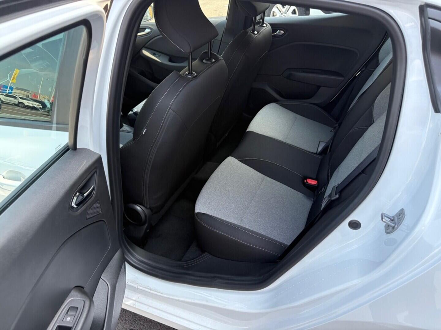 O751000816_16.webp_Clio Evolution ECO-G 100 1.0 74 kW