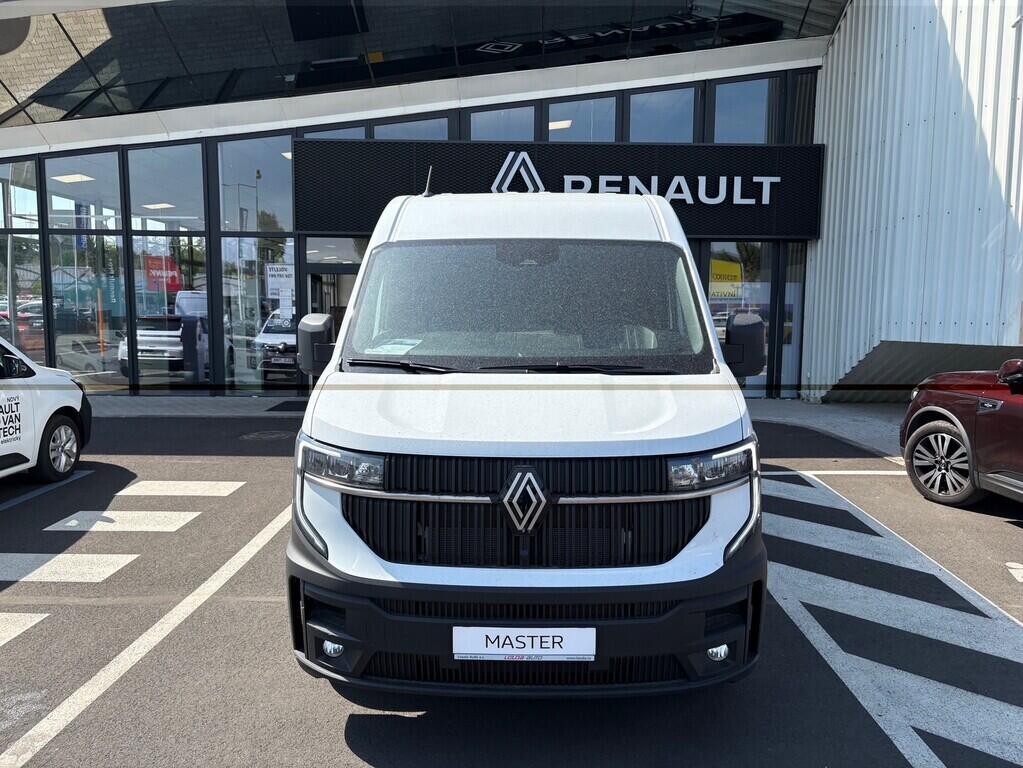O751000836_11.webp_Master Van E-Tech Extra L3H2 EV87 140k  103 kW