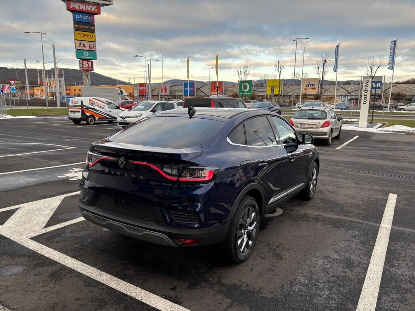 O751000852_14.webp_Arkana Techno E-Tech full hybrid145 105 kW