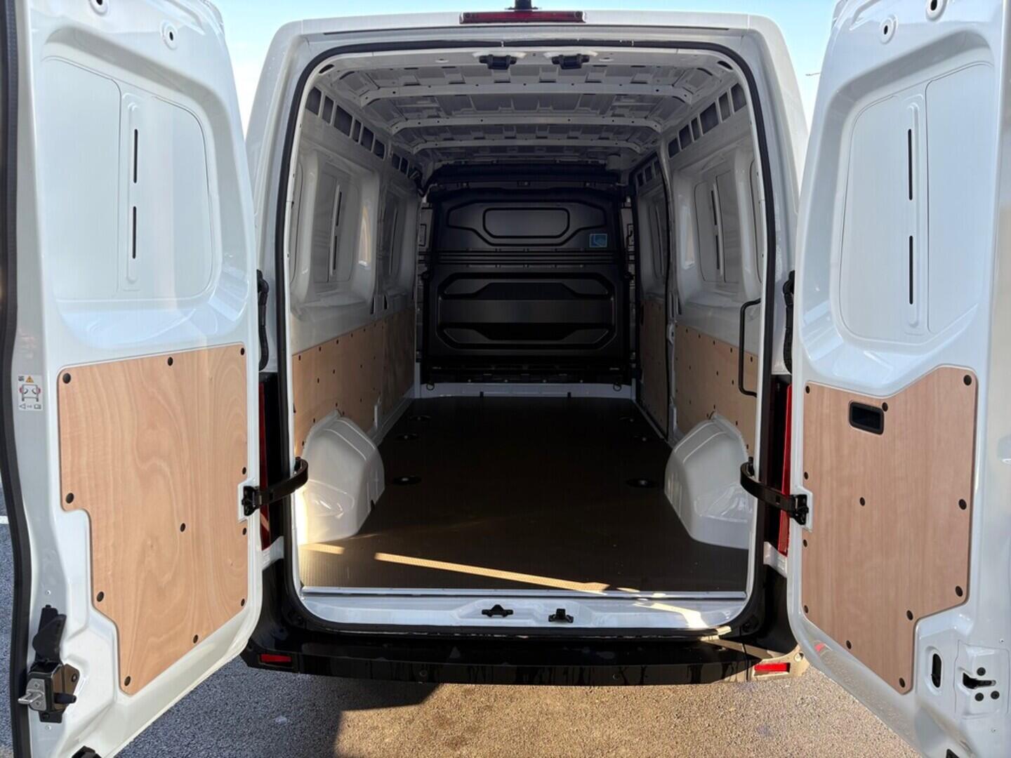 O751000868_15.webp_Master Van L2H2P3 dCi 150 Extra dCi 110 kW