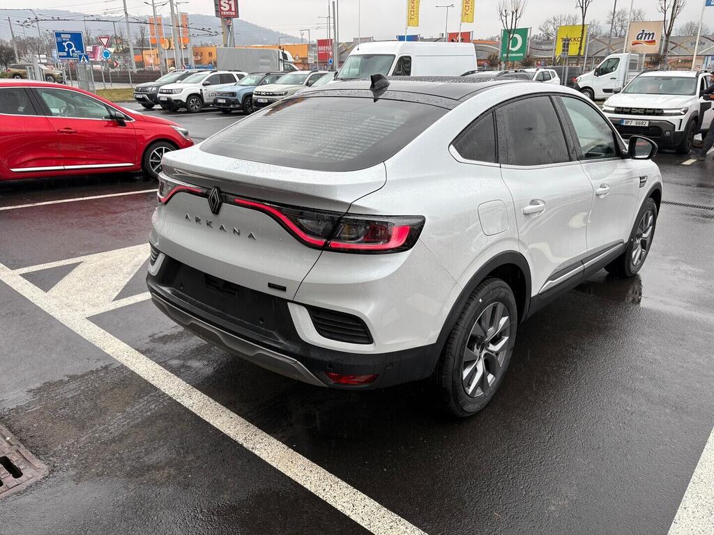 O751000878_13.webp_Arkana Techno E-Tech full hybrid145 105 kW