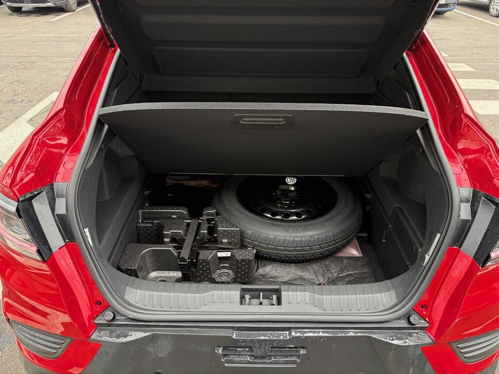 O751000879_16.webp_Arkana Techno E-Tech full hybrid145 105 kW