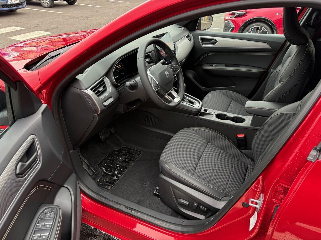 O751000879_18.webp_Arkana Techno E-Tech full hybrid145 105 kW