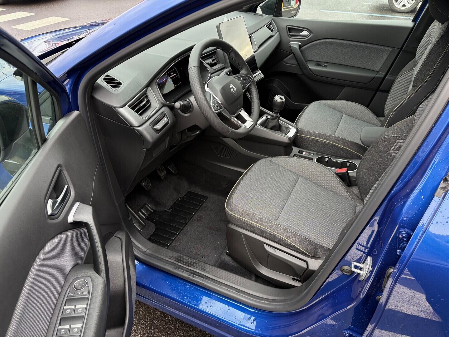 O751000880_17.webp_Captur Techno TCe 90 1.0 66 kW