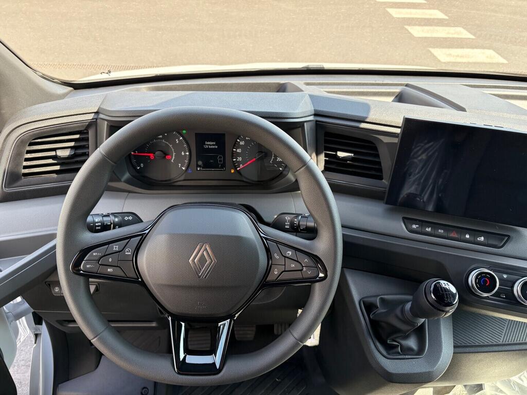 O751000887_13.webp_Master 9 palet + spaní dCi 125 kW