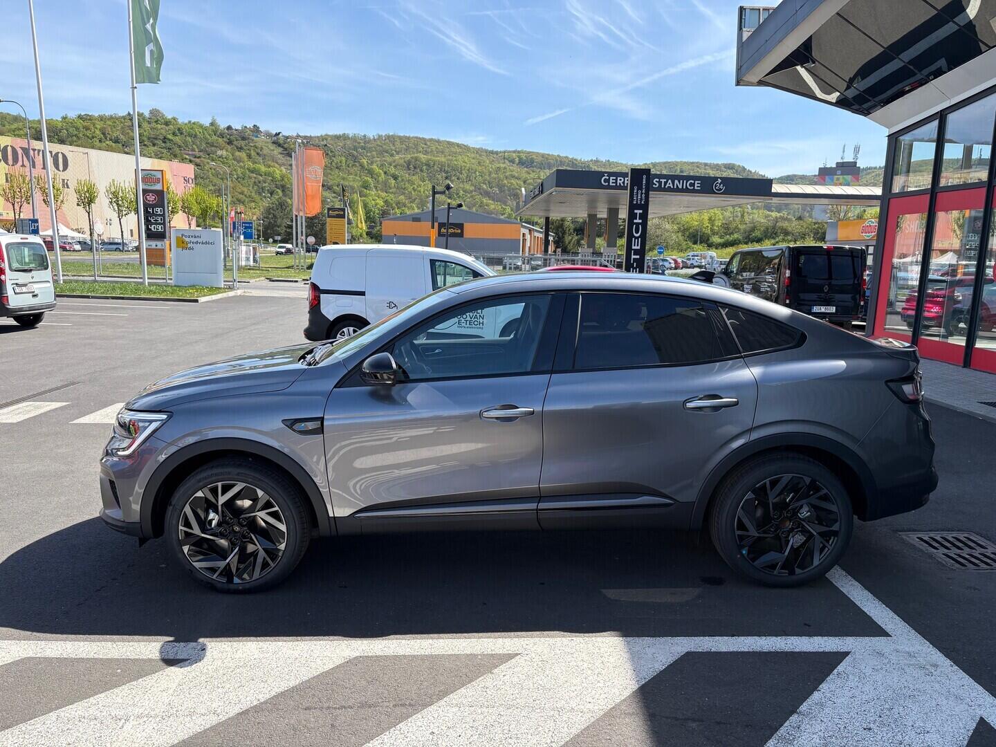 O751000923_13.webp_Arkana Esprit Alpine E-TECH 145 1.6 105 kW