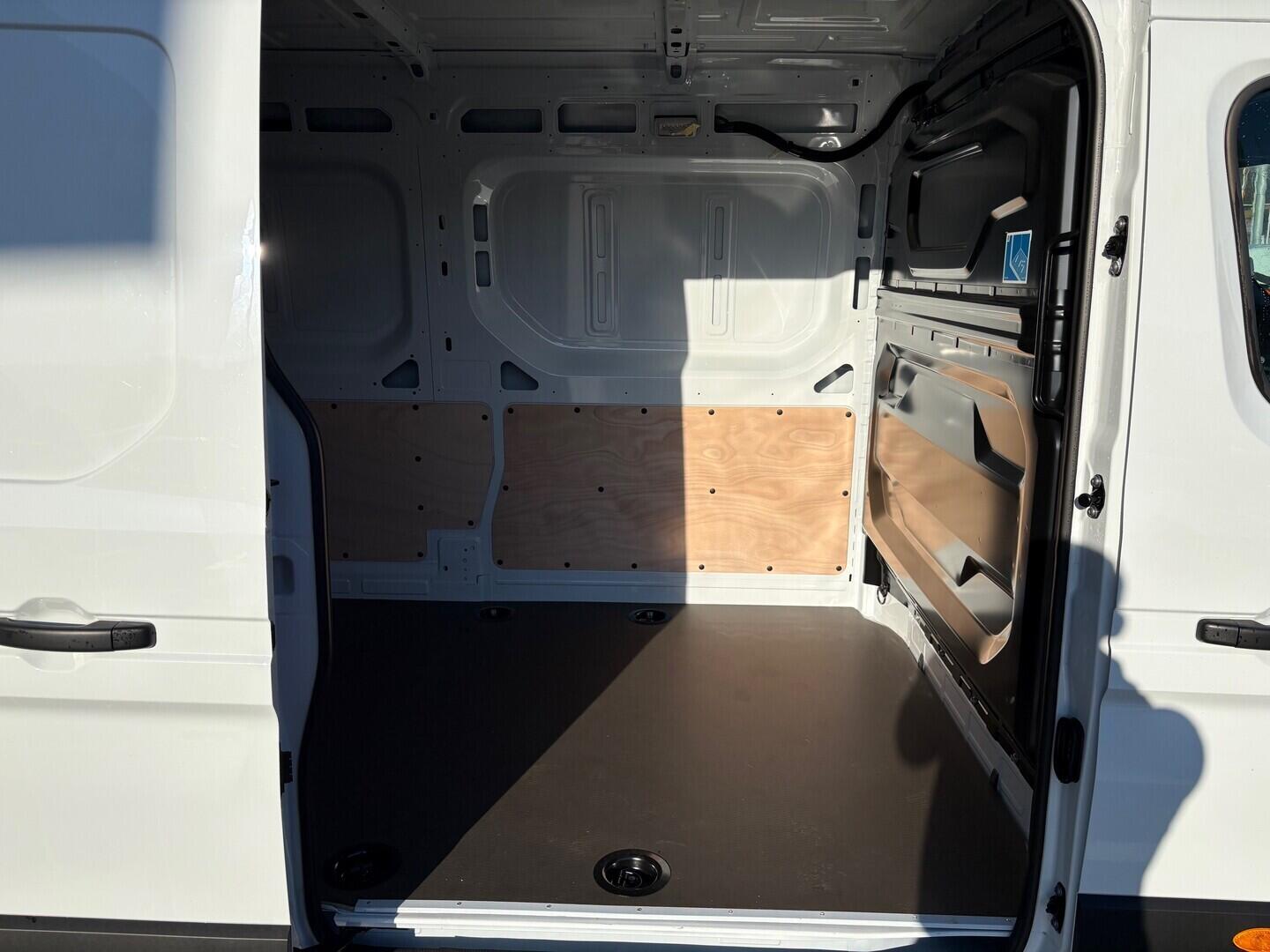 O751000931_16.webp_Master Van L2H2P3 dCi 150 Extra dCi 110 kW