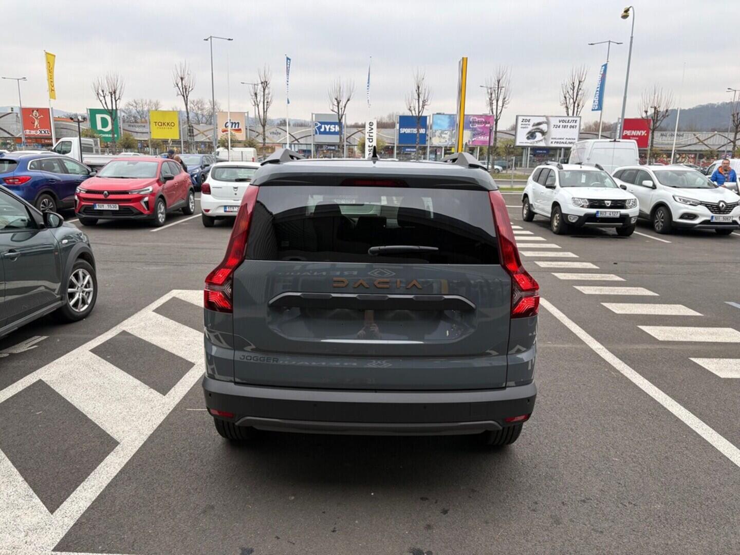 O761001003_14.webp_Jogger Extreme TCe 100 ECO-G 5 míst 1.0 74 kW