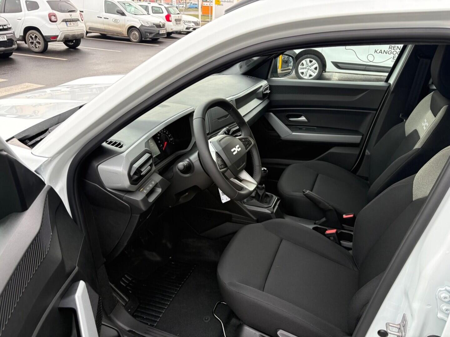 O761001012_17.webp_Duster Essential Essential ECO-G 100            74 kW