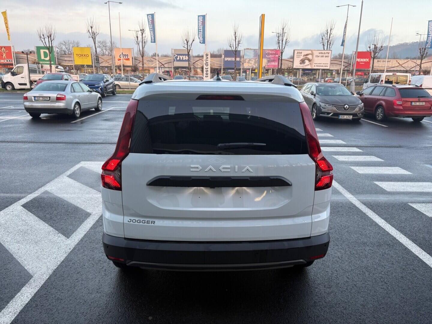 O761001013_15.webp_Expression Eco-G 100 5 míst   73 kW