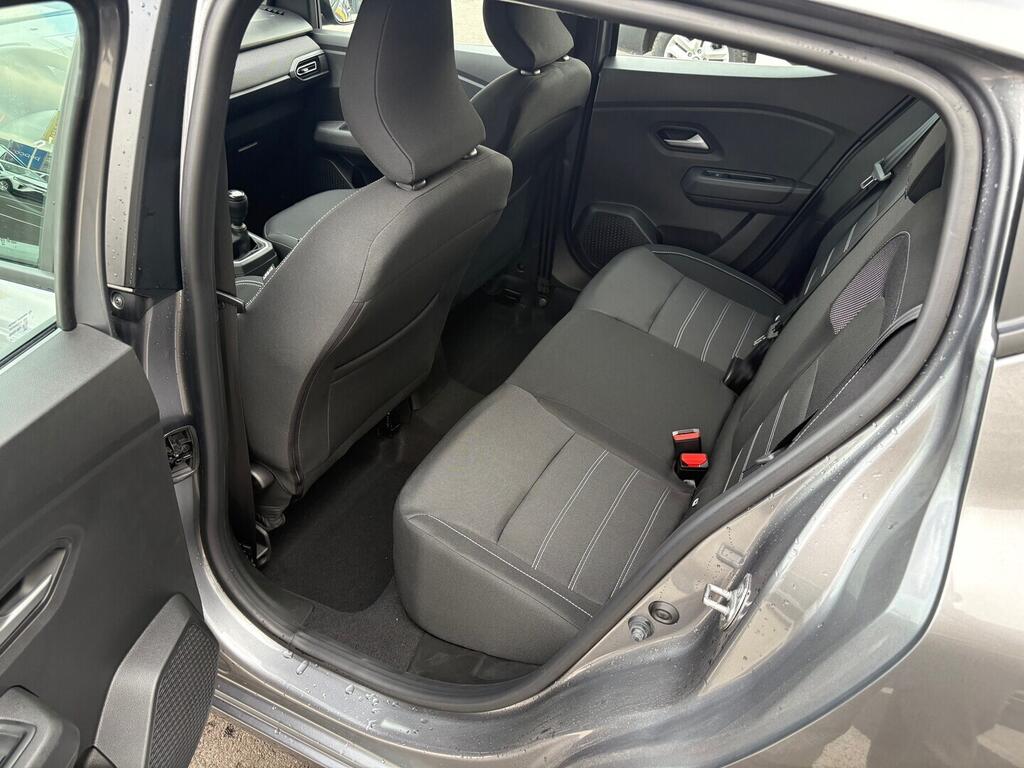 O761001018_16.webp_Sandero Expression ECO-G 100 1.0 74 kW