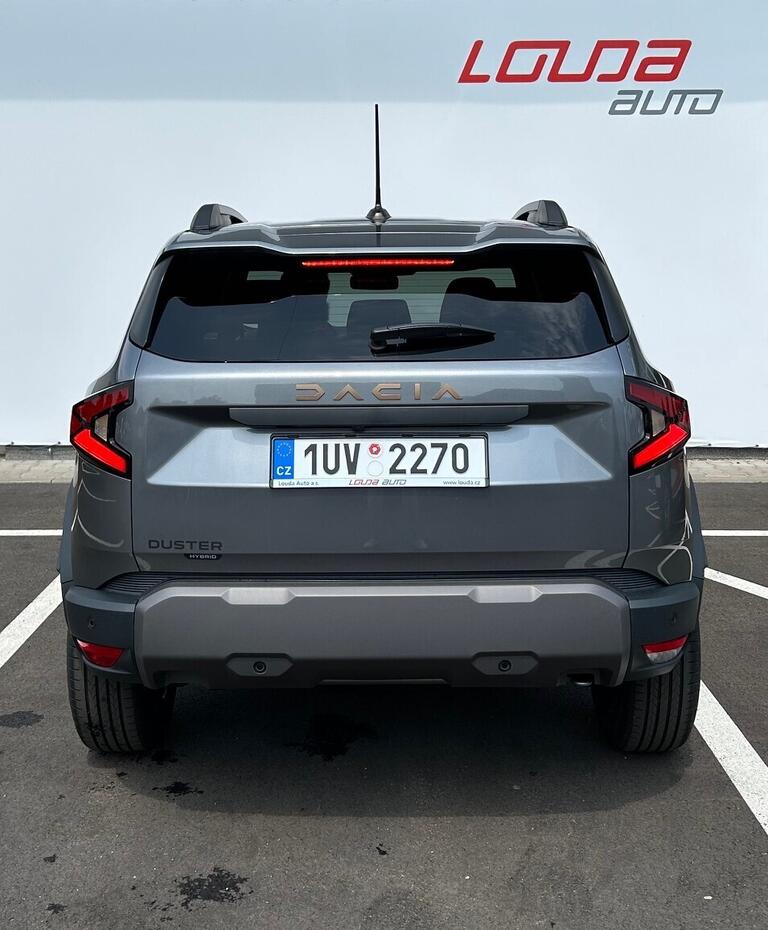 O761001019_12.webp_Duster Extreme Hybrid 155 1,8 114 kW