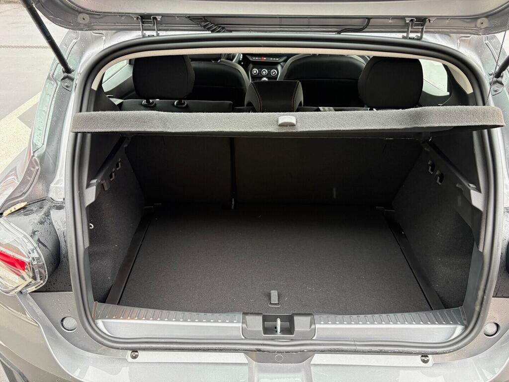 O761001020_15.webp_Sandero Stepway Extreme TCe 110 81 kW