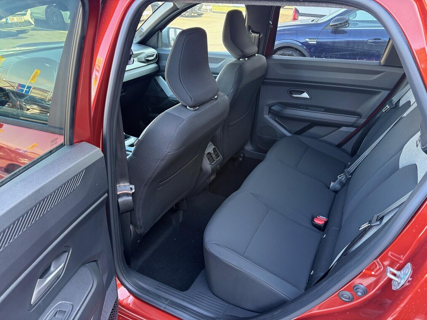 O761001028_16.webp_Bigster Journey Mild Hybrid-G 140 1,2 103 kW