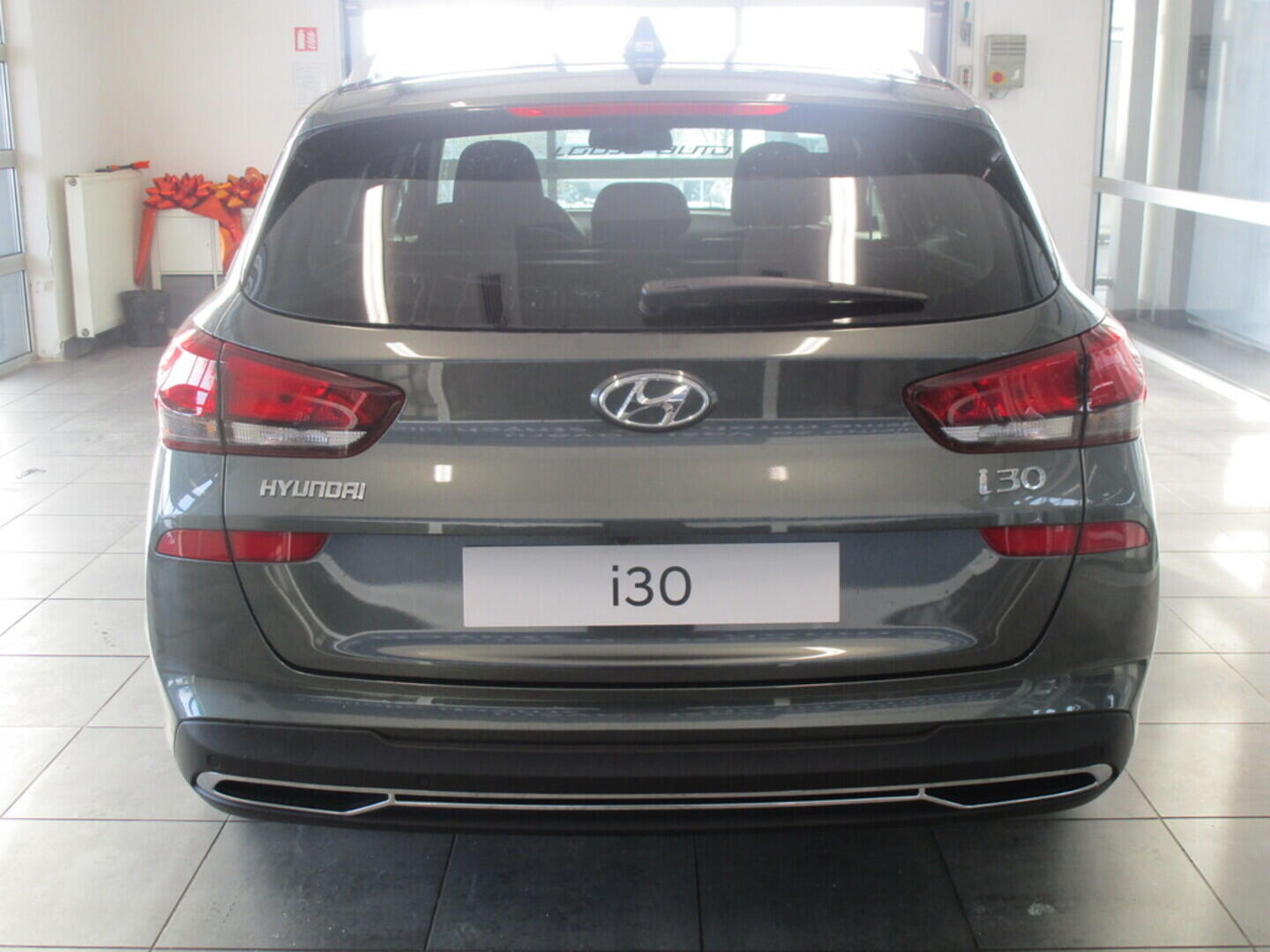 O919V02467_17.webp_i30 WG MY22 Smart DCT 1,0 T-GDI 88 kW