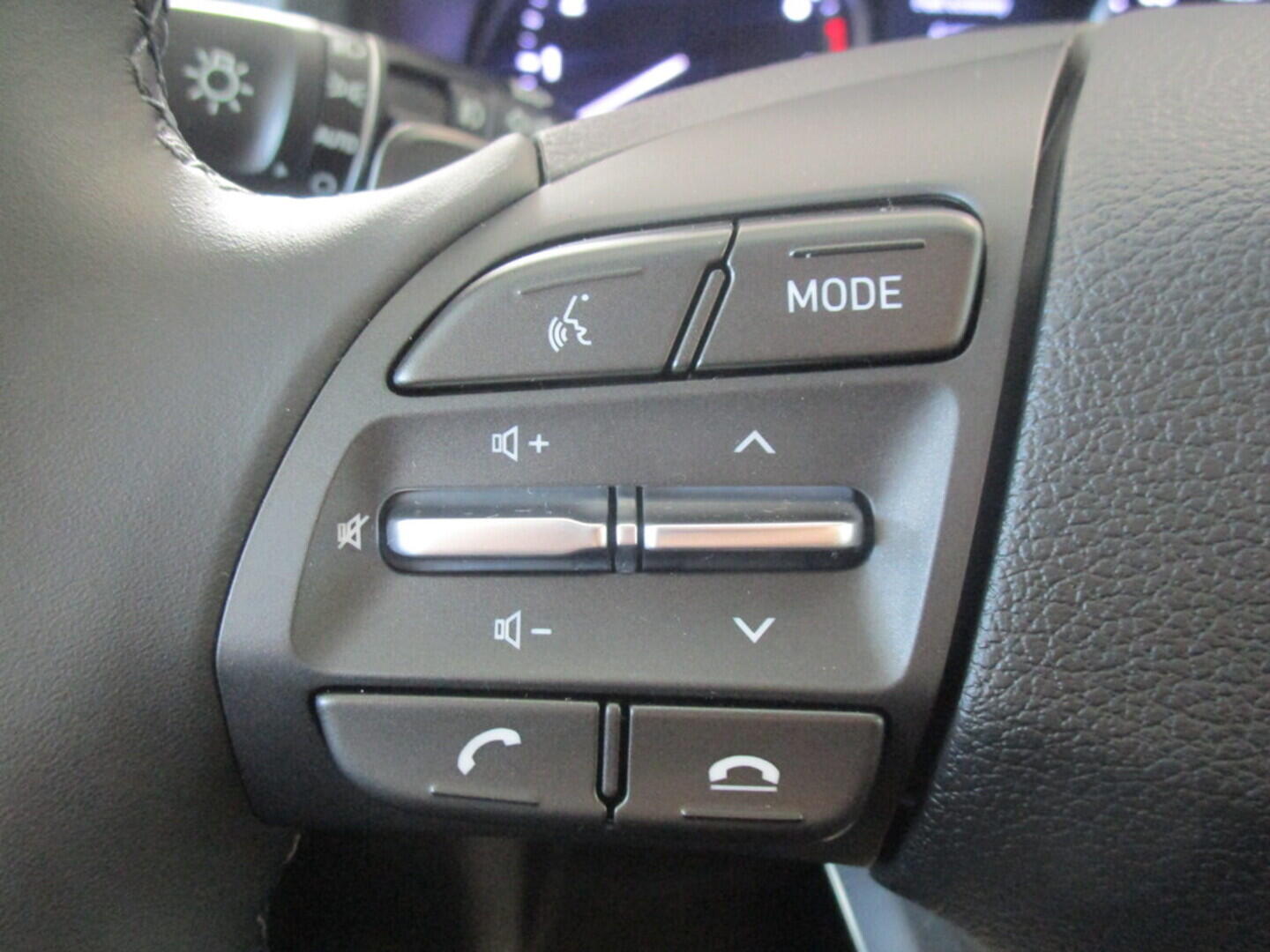 O919V02467_21.webp_i30 WG MY22 Smart DCT 1,0 T-GDI 88 kW