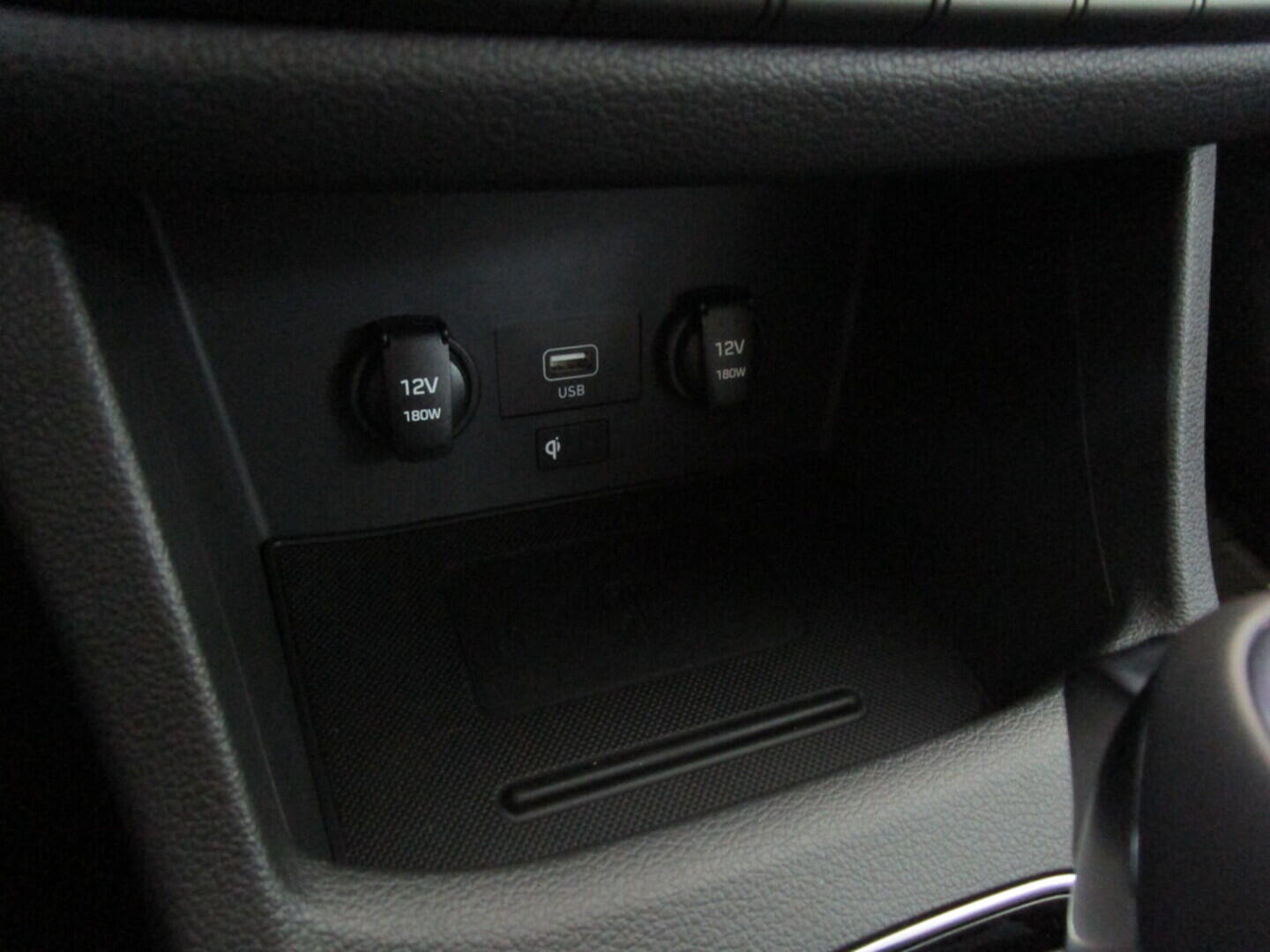 O919V02467_28.webp_i30 WG MY22 Smart DCT 1,0 T-GDI 88 kW