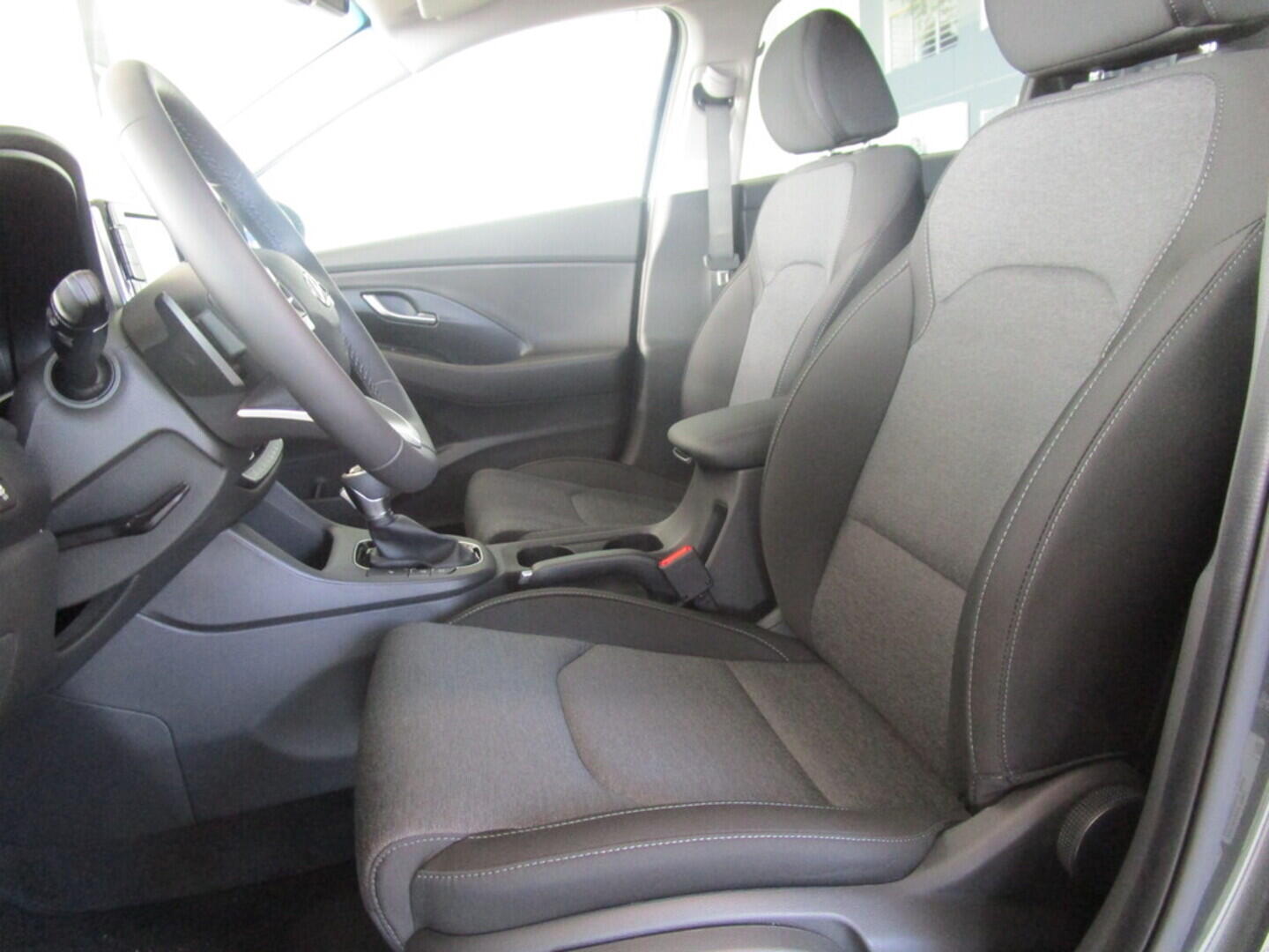 O919V02467_30.webp_i30 WG MY22 Smart DCT 1,0 T-GDI 88 kW