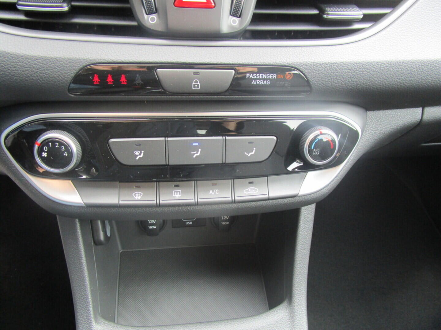 O919V03154_27.webp_i30 WG Family Comfort 1,0 T-GDI 88 kW