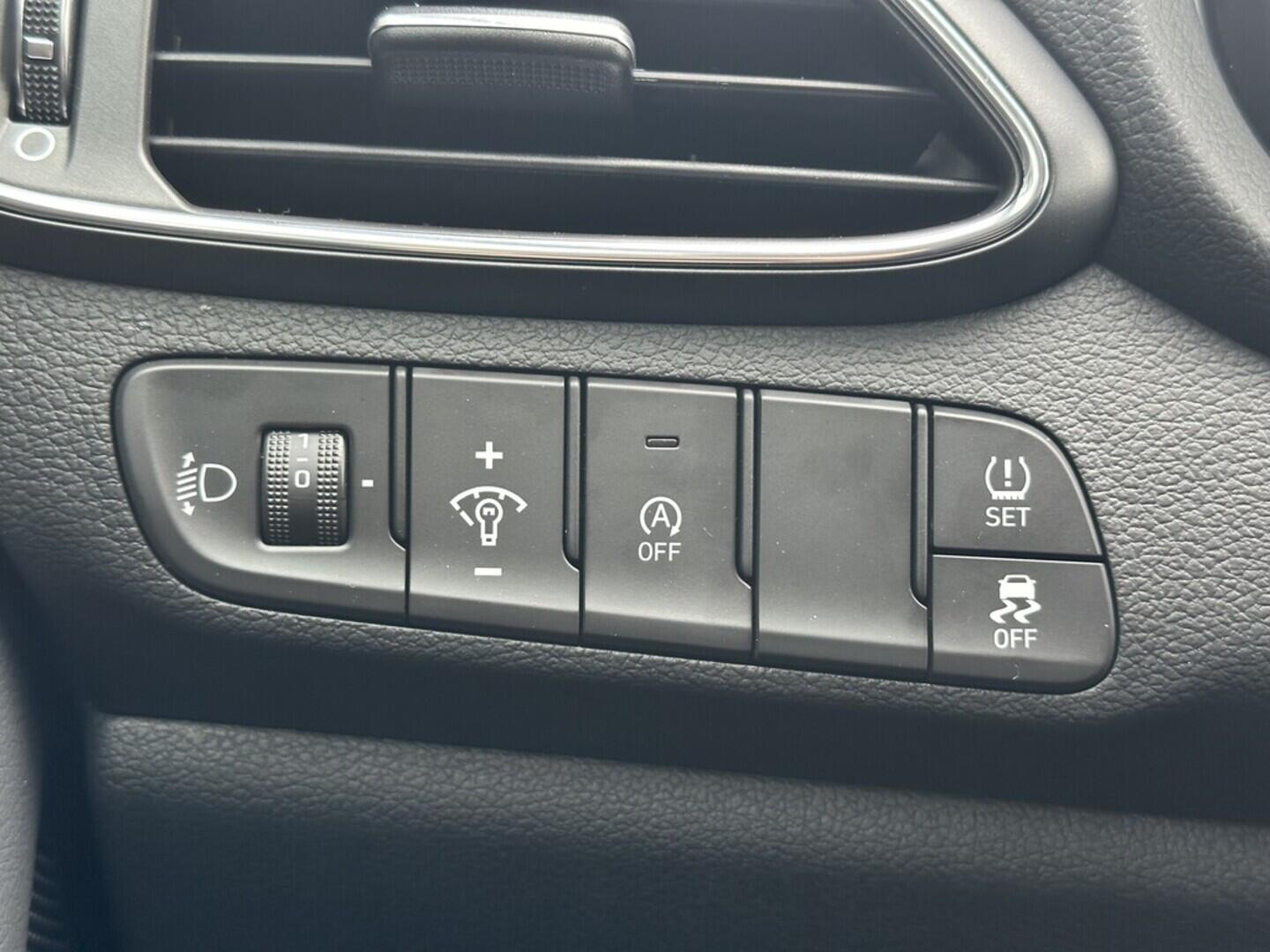 O919V03308_21.webp_i30 WG PD PE Start  1,0 T-GDI 0 kW