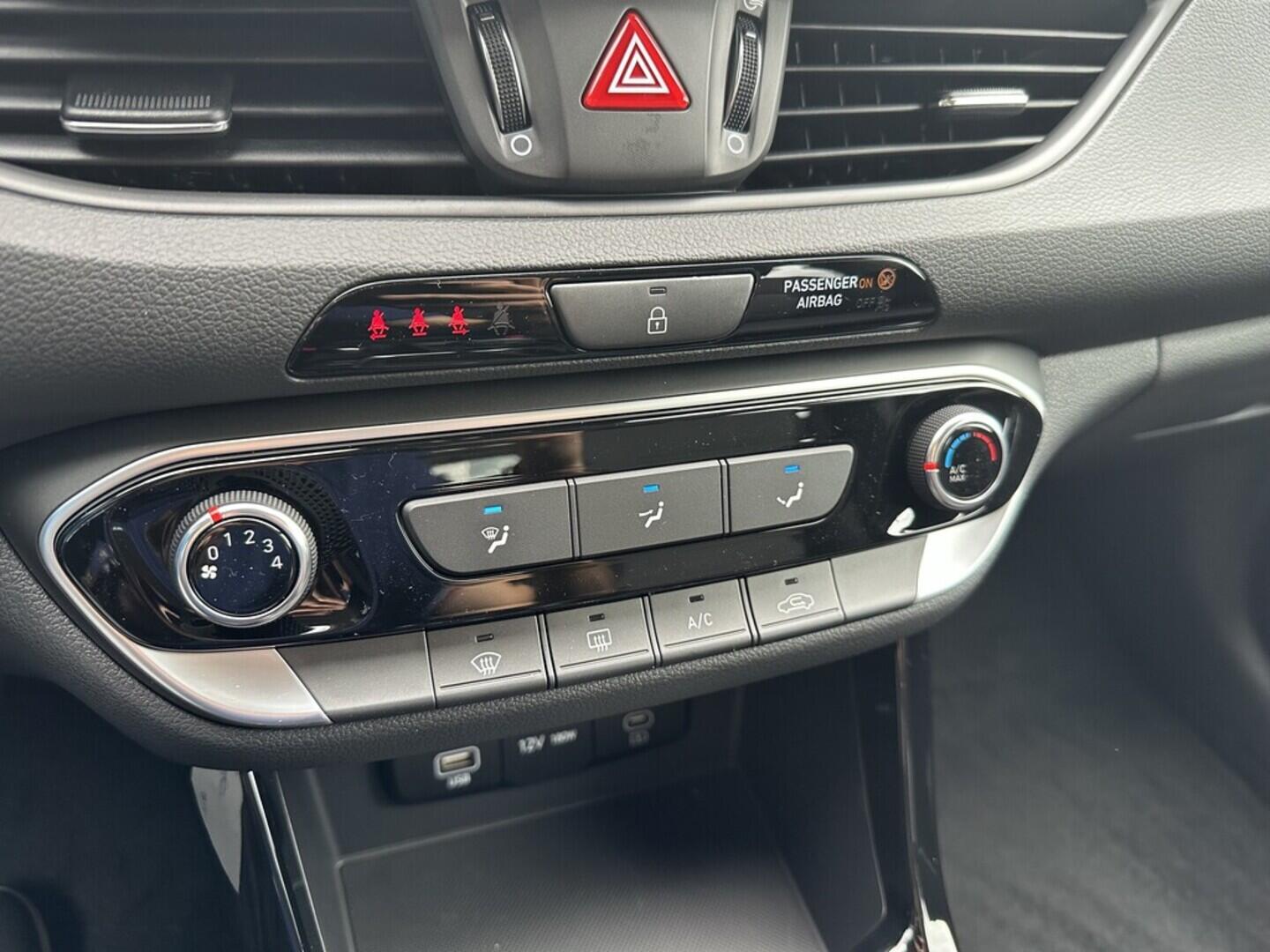 O919V03308_27.webp_i30 WG PD PE Start  1,0 T-GDI 0 kW