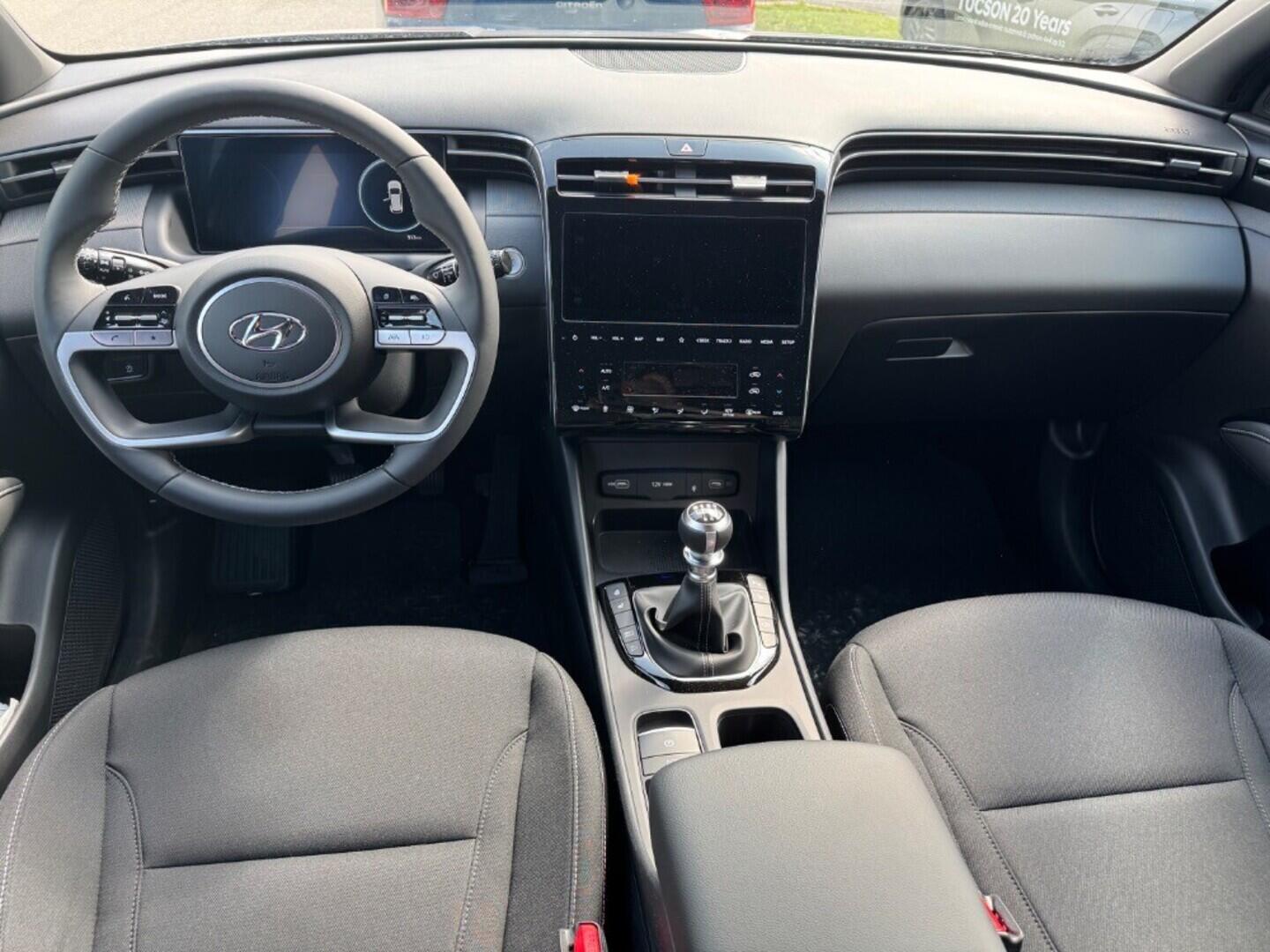 O919V03384_16.webp_Tucson MY23 Freedom Plus 1,6 T-GDI 4x2