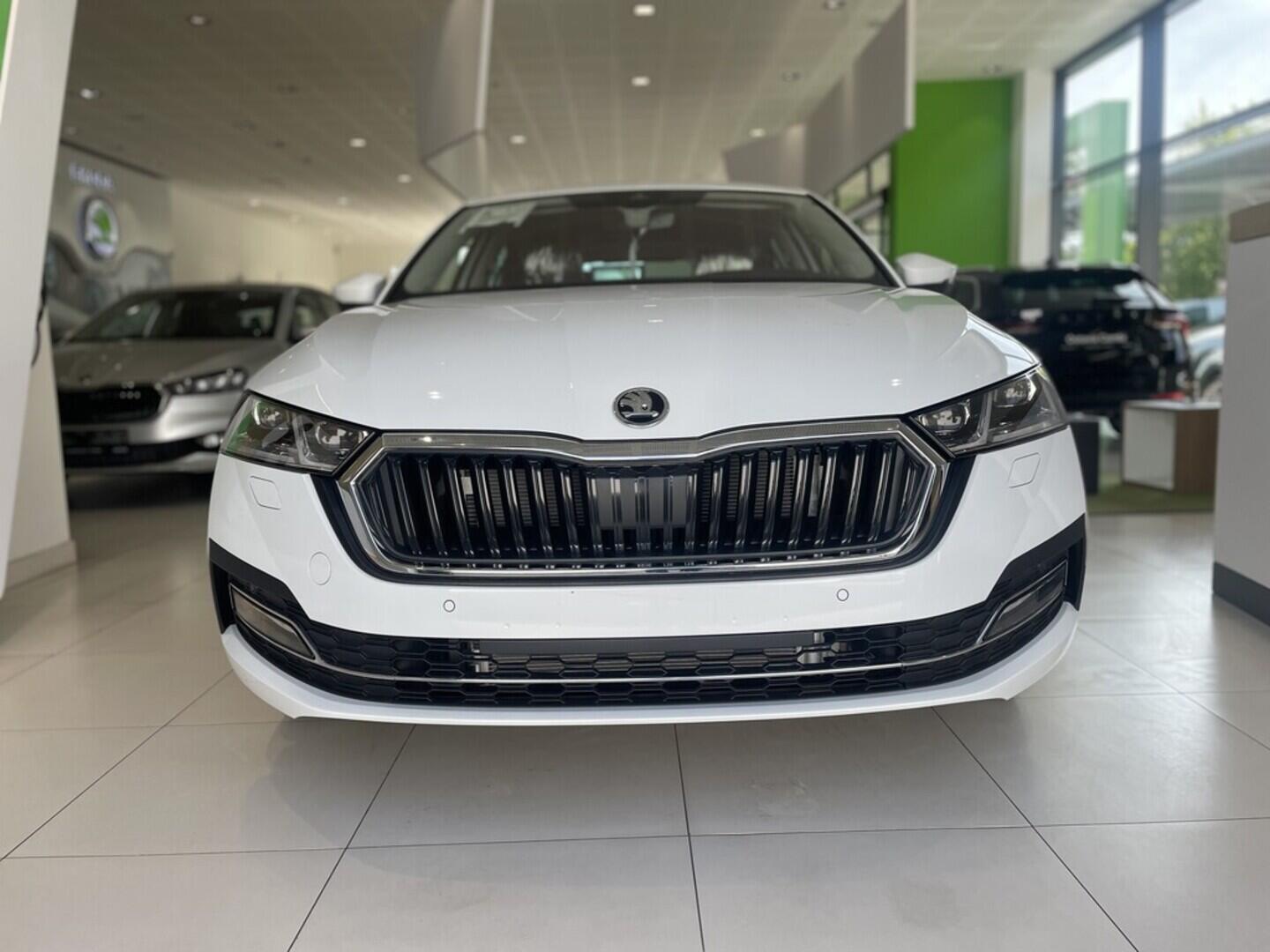 O919V04075_11.webp_Octavia Style+ 2.0 TDI 110 kW DSG