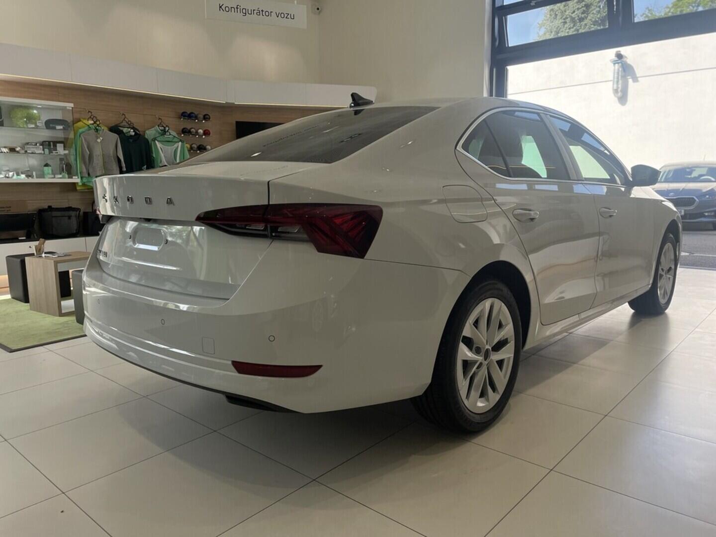 O919V04075_14.webp_Octavia Style+ 2.0 TDI 110 kW DSG