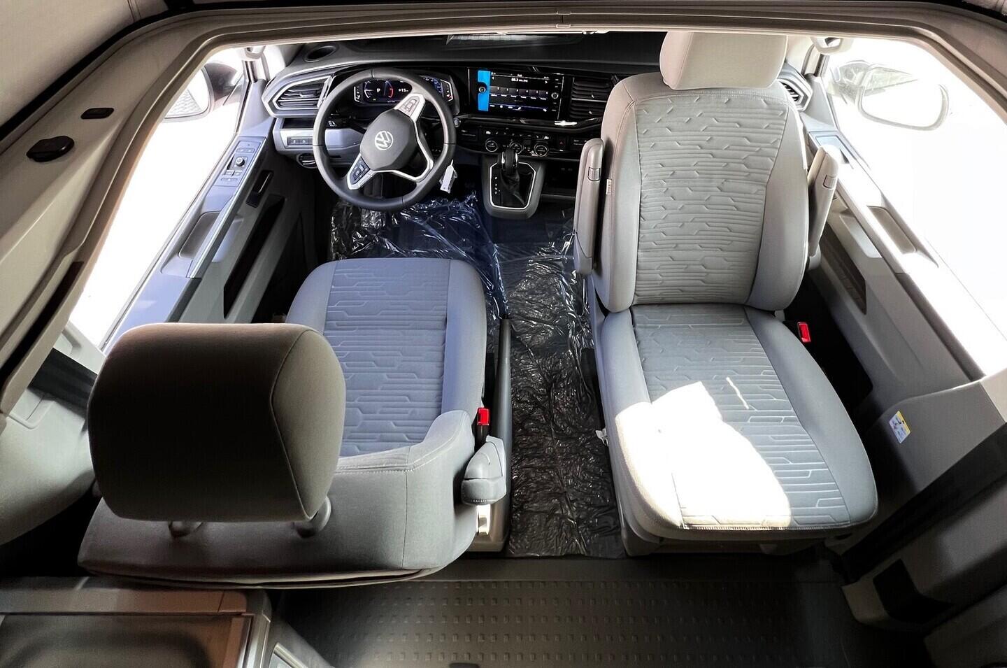 O919V04089_22.webp_Akční California 6.1 Ocean 2,0 TDI 4MOT DSG 110 kW  4MOTION