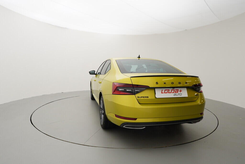 O919V04283_13.webp_SUPERB 2.0 TDI 147 kW