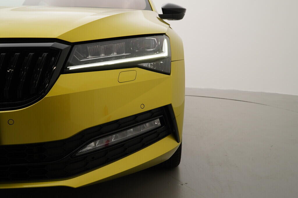 O919V04283_40.webp_SUPERB 2.0 TDI 147 kW