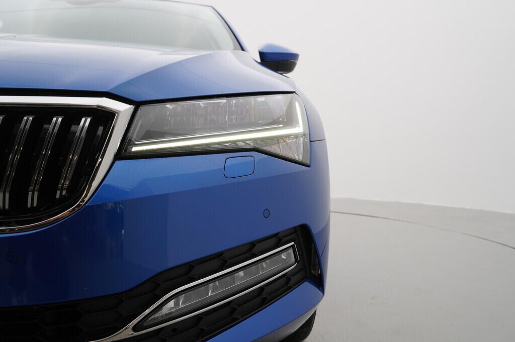 O919V04304_40.webp_Superb Style 2,0 TDI 4x4 147 kW  DSG