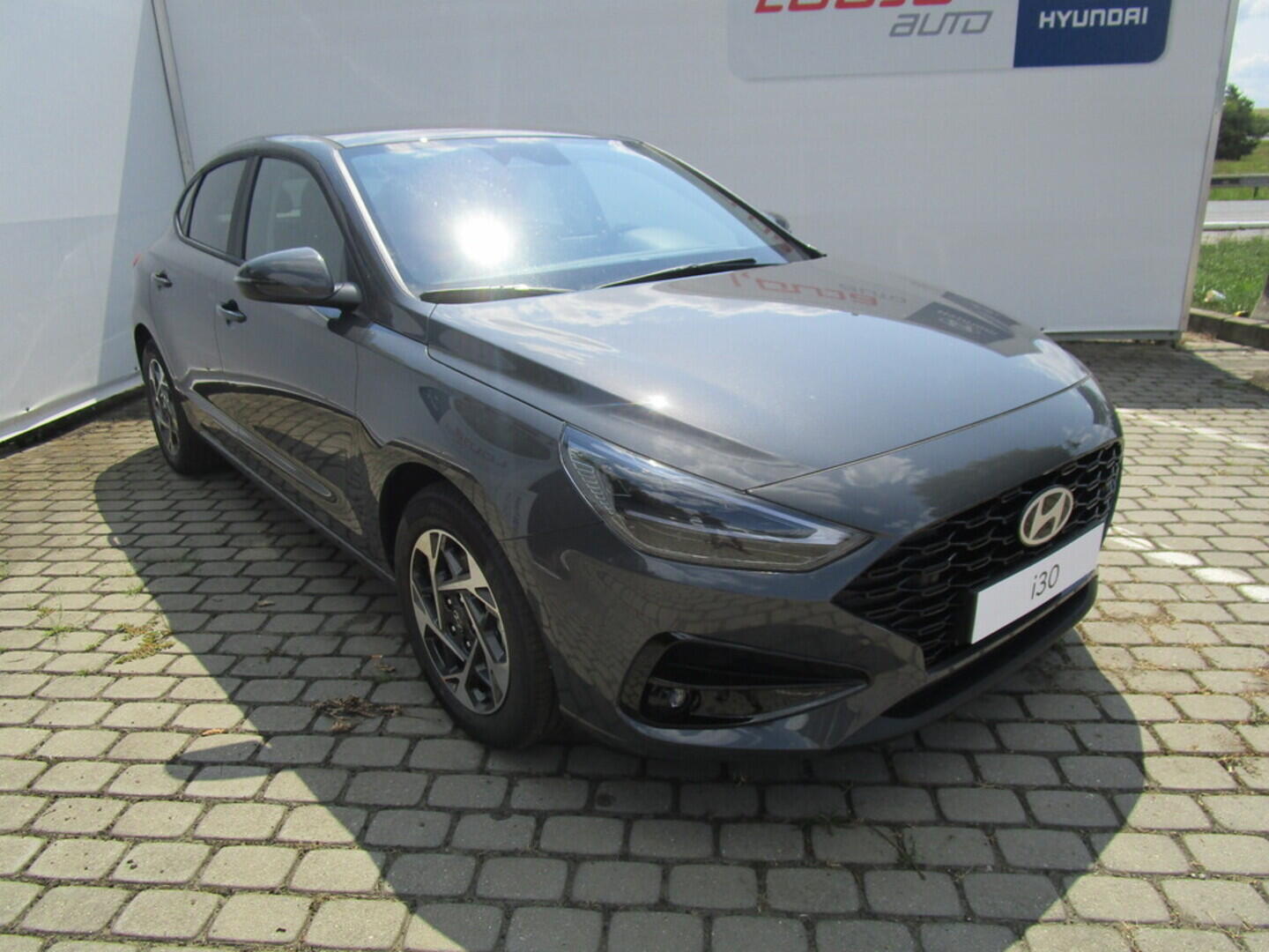 O919V04364_13.webp_i30 FB PD PE GO Czech! 1,0 T-GDI 74 kW