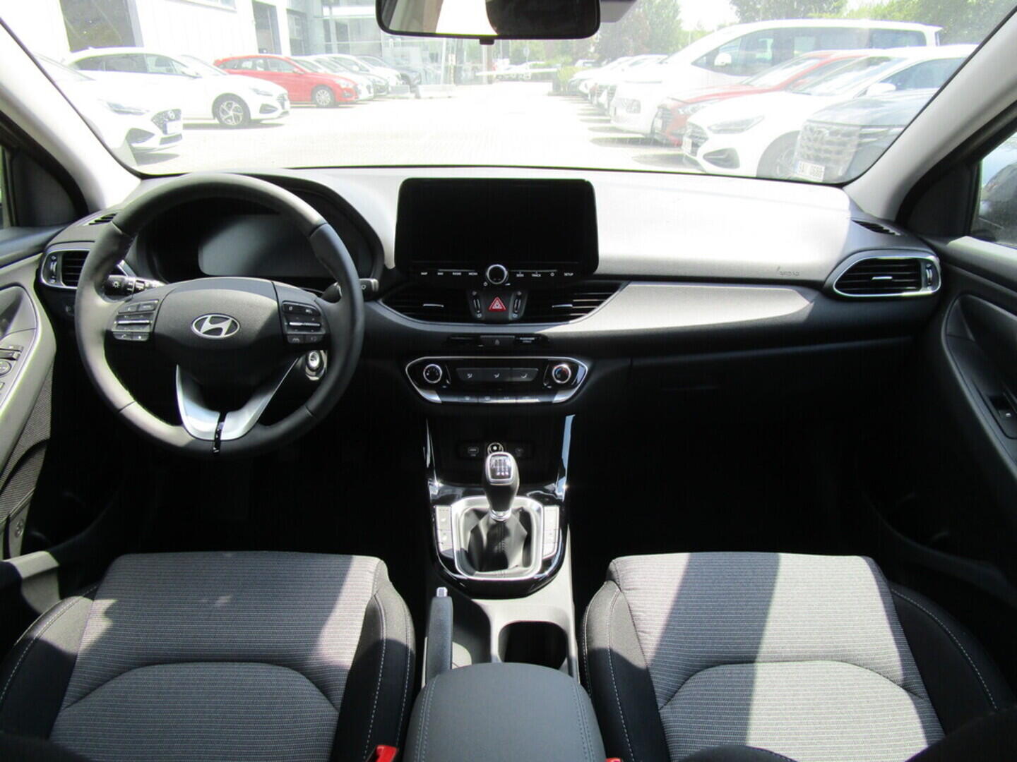 O919V04364_17.webp_i30 FB PD PE GO Czech! 1,0 T-GDI 74 kW