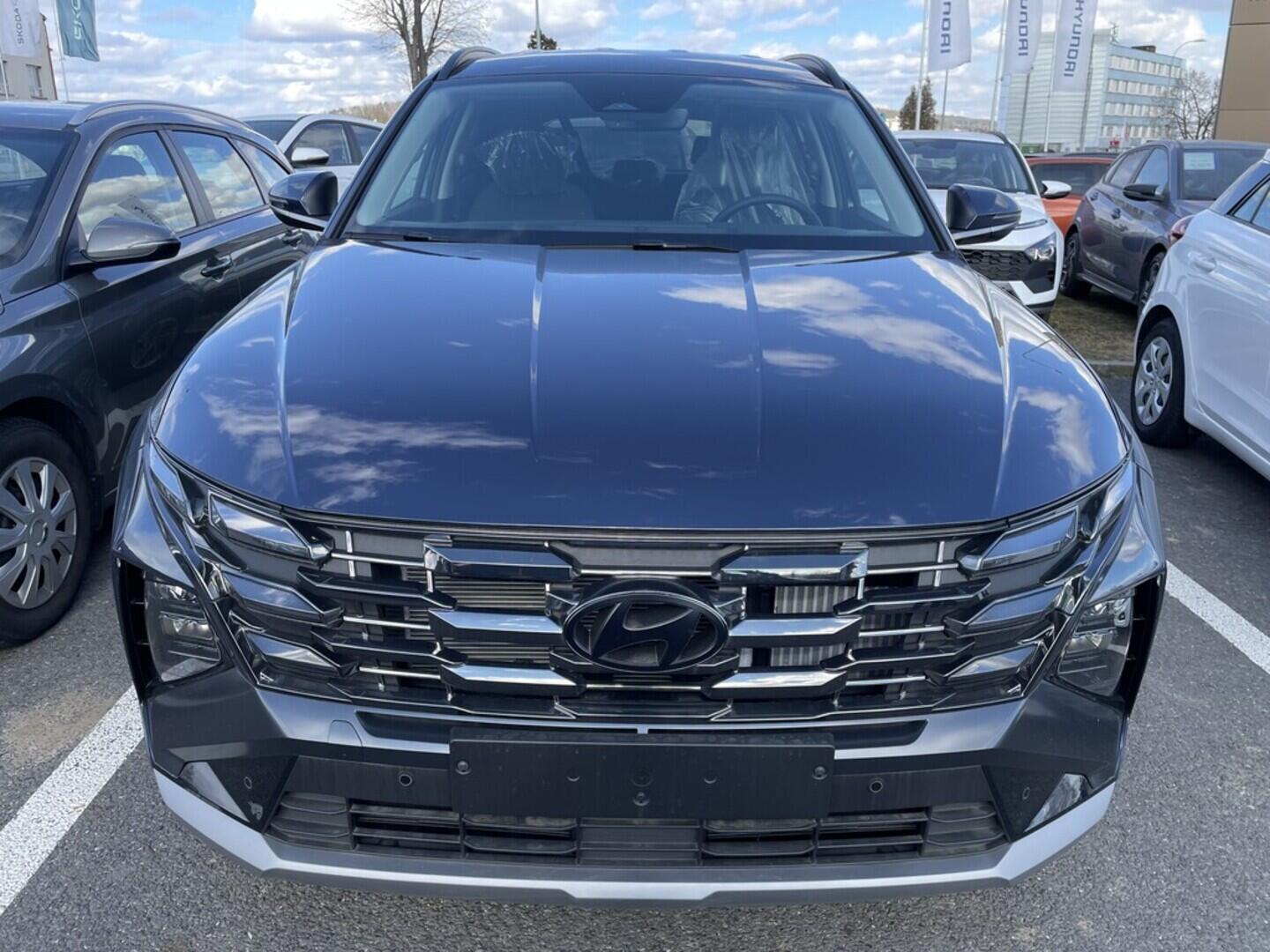 O919V04389_11.webp_TUCSON MY25 STYLE 1,6 T-GDI 118 kW  6 Ma