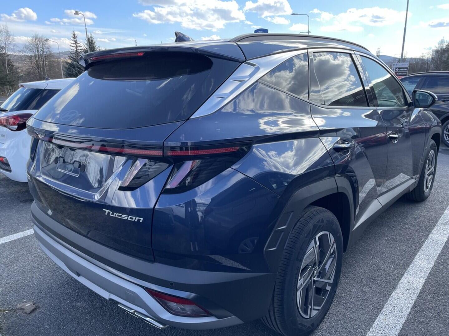 O919V04389_13.webp_TUCSON MY25 STYLE 1,6 T-GDI 118 kW  6 Ma