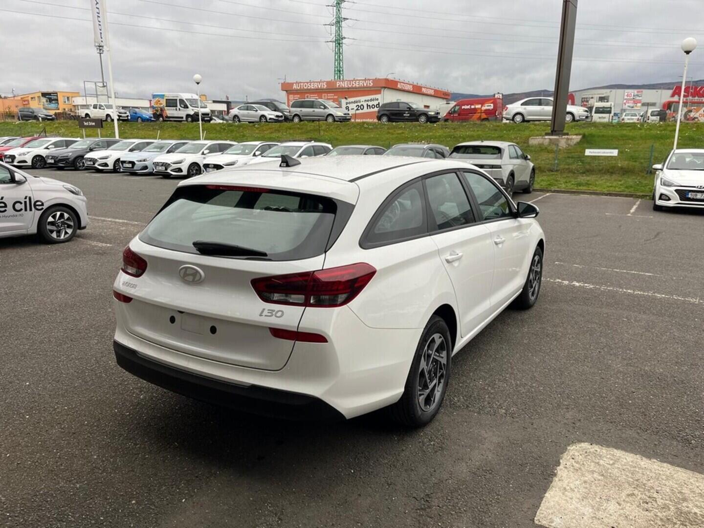 O919V04398_15.webp_I30 WG FL 1,0 T-GDI SMART