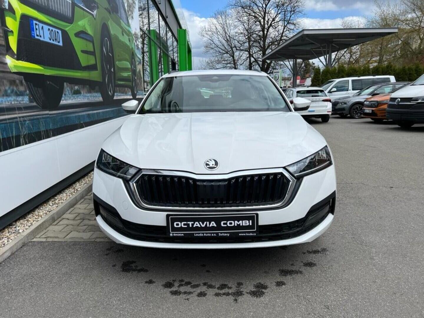 O919V04531_13.webp_Octavia Combi Style 2.0 TDI 85 kW