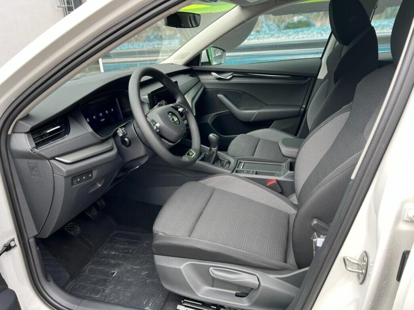O919V04531_15.webp_Octavia Combi Style 2.0 TDI 85 kW