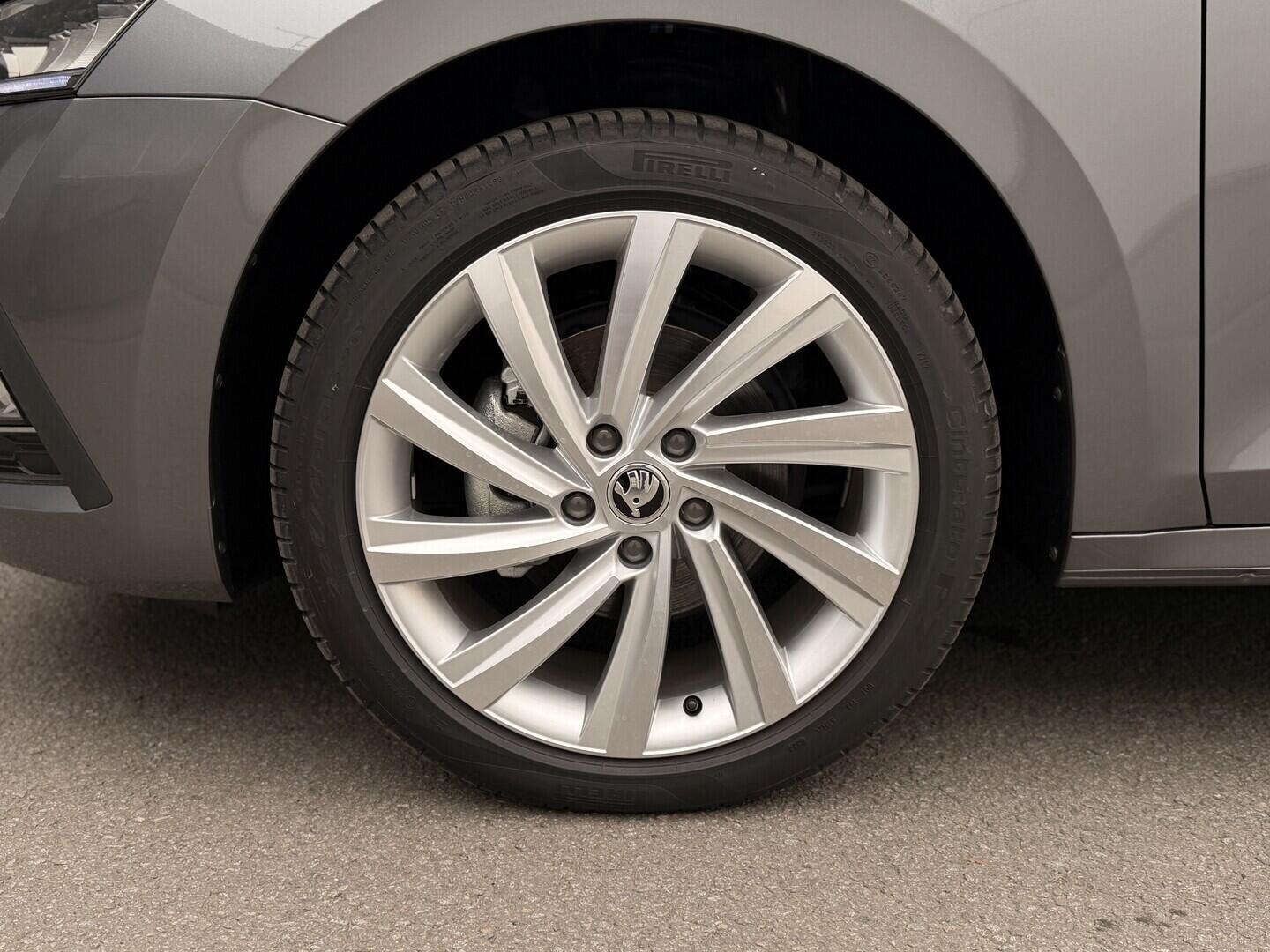 O919V04677_27.webp_Octavia Style 2.0 TDI 110 kW DSG