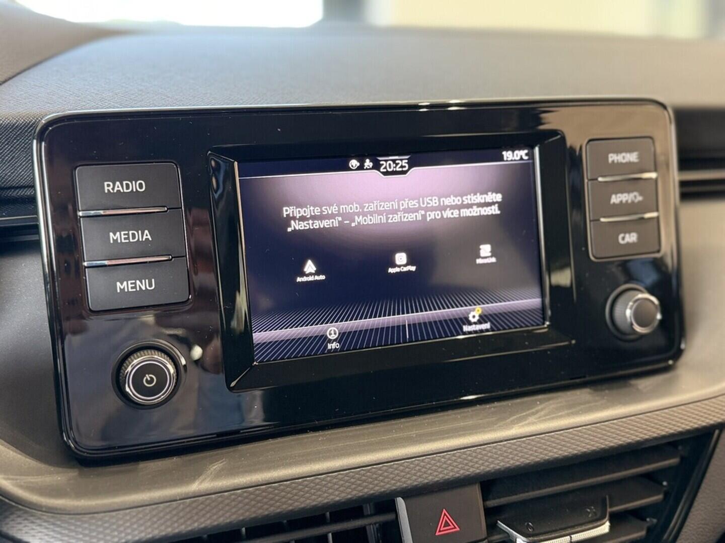 O919V04745_19.webp_Scala Ambition Plus 1.0 TSI 70 kW