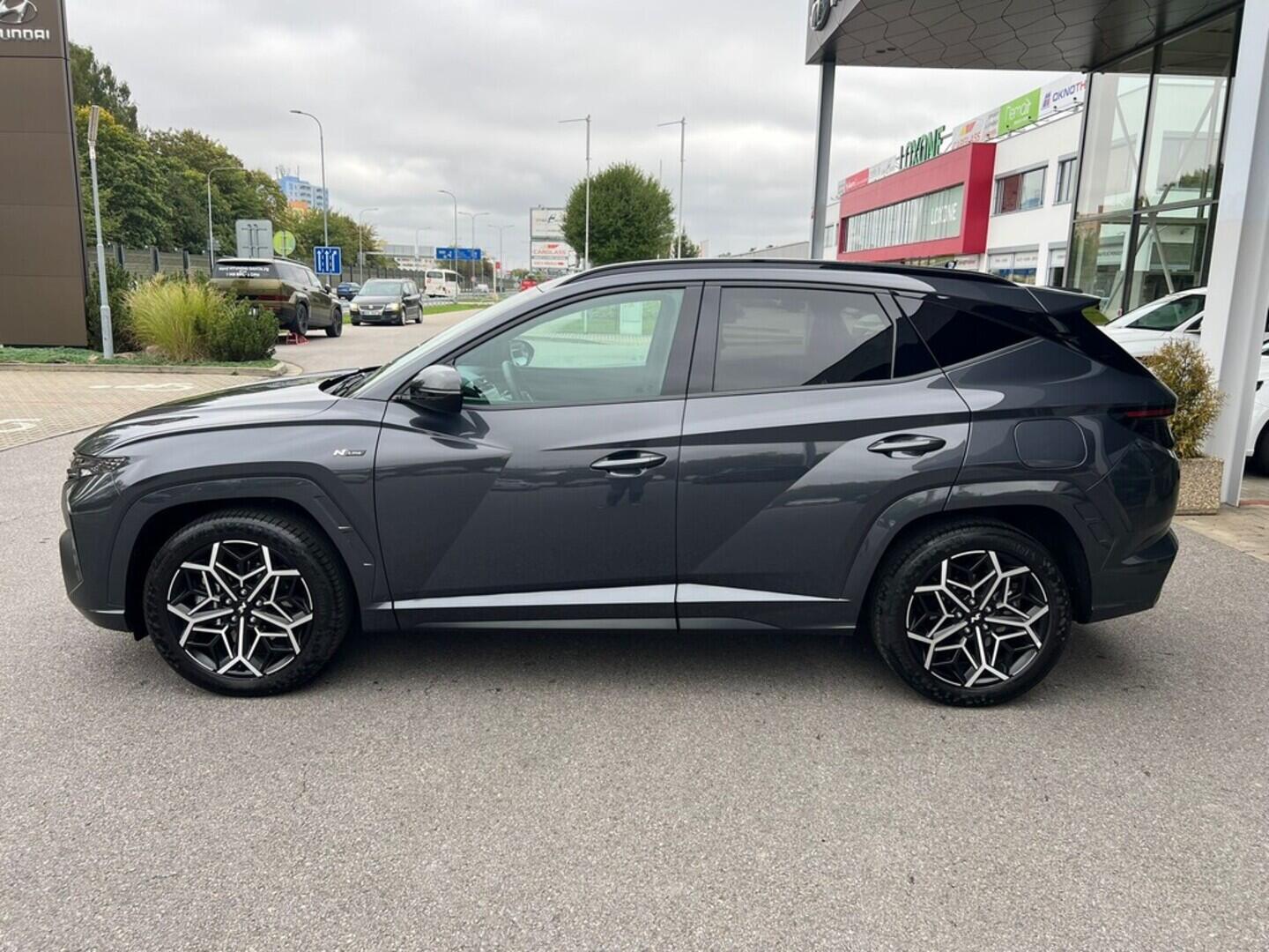 O919V04887_17.webp_Tucson MY23 N Line 1,6 T-GDI 4x2  132 kW