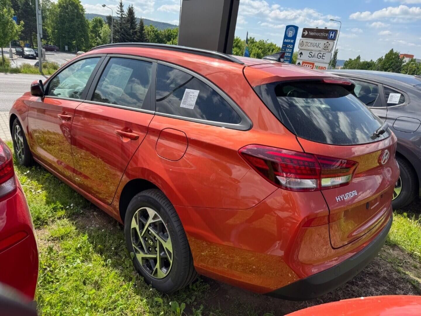 O919V05077_12.webp_I30 WG FL 1,5 T-GDI  DCT FAMILY