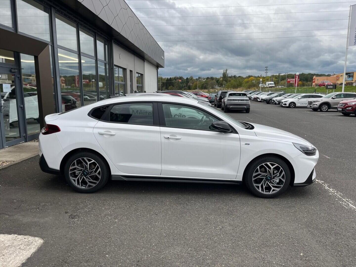 O919V05083_14.webp_i30 FB PD PE N Line 1,0 T-GDI