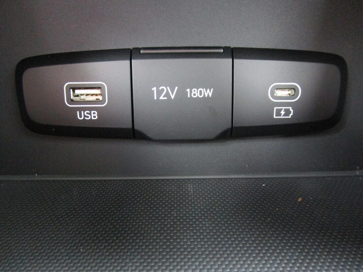 O919V05098_29.webp_i30 WG PD PE Smart DCT 1,0 T-GDI 74 kW